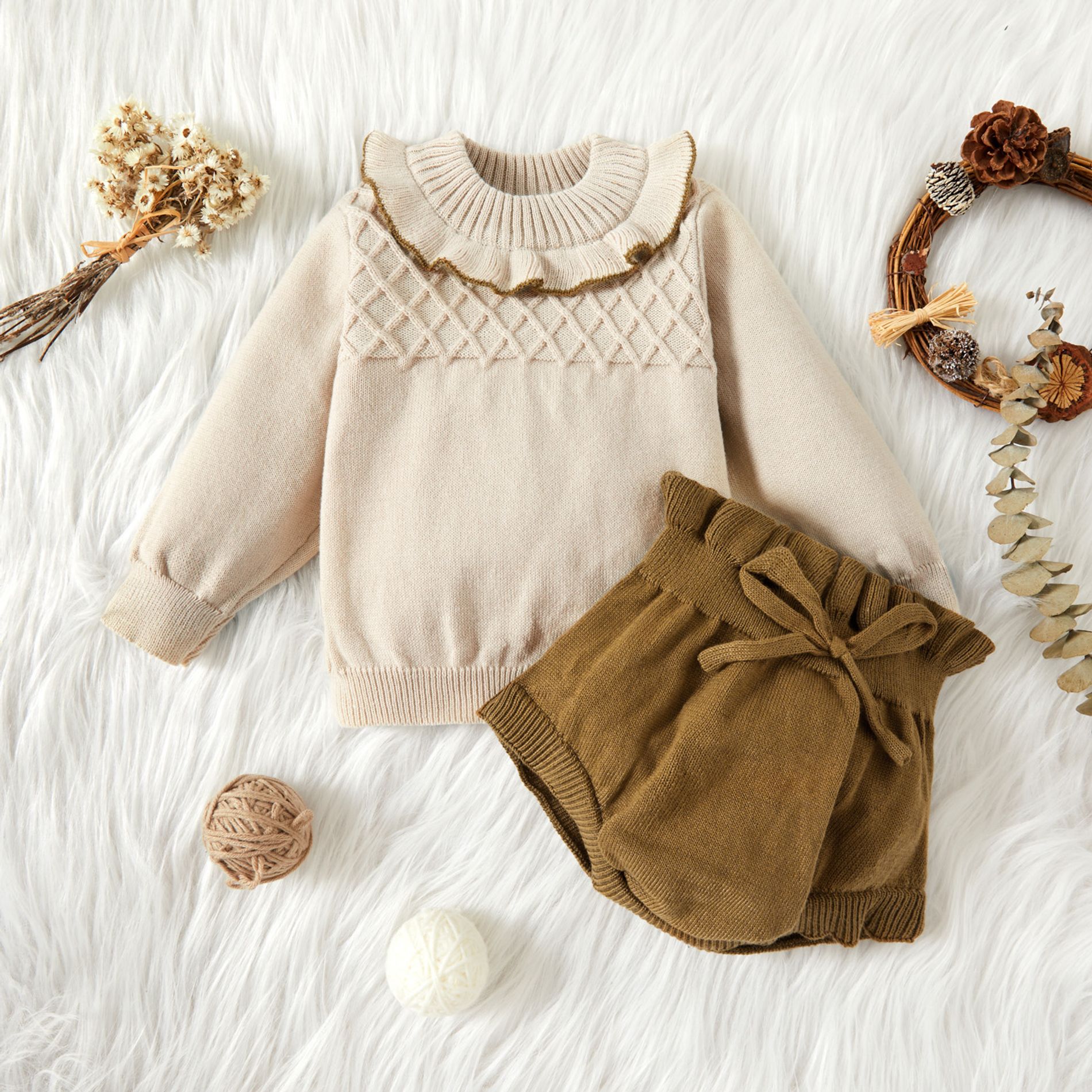 2pcs Baby Solid Long-sleeve Ruffle Knitted Sweater Pullover and Shorts Set